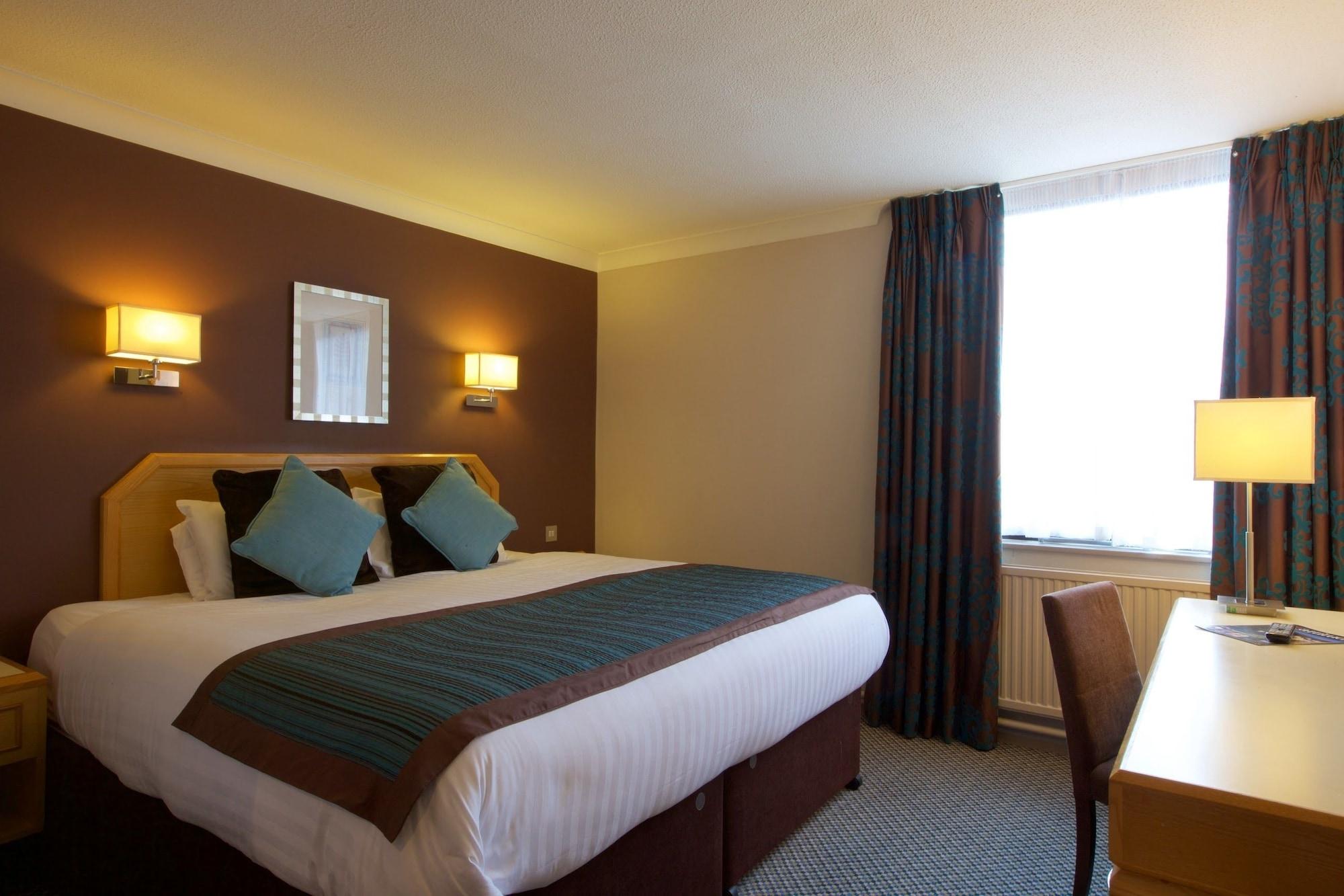 Stourport Manor Hotel Exterior photo
