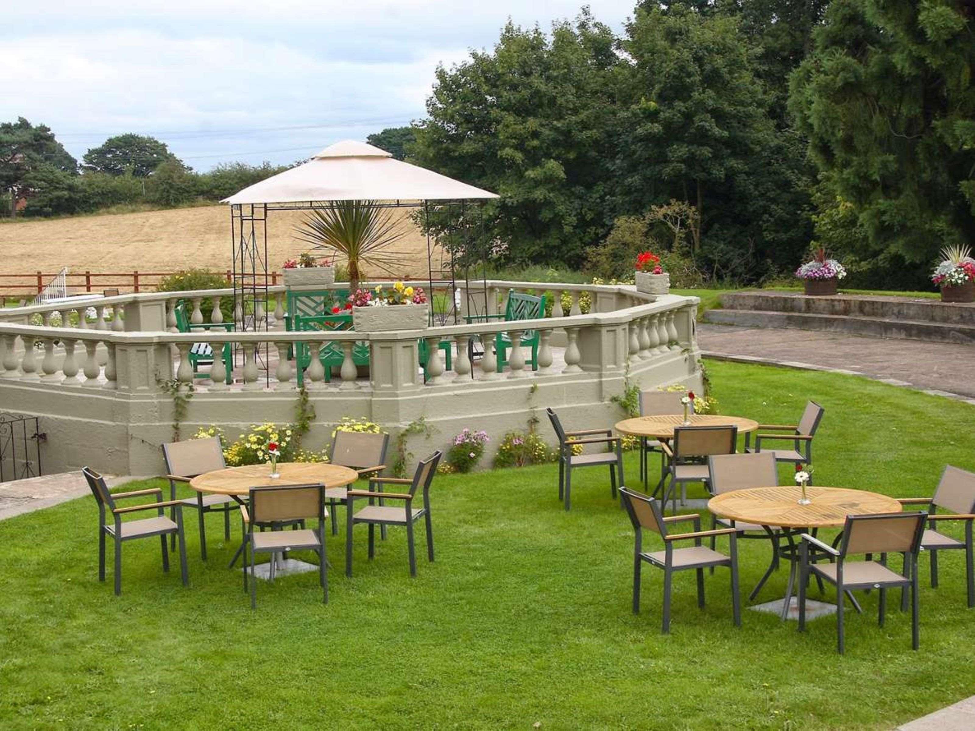 Stourport Manor Hotel Exterior photo