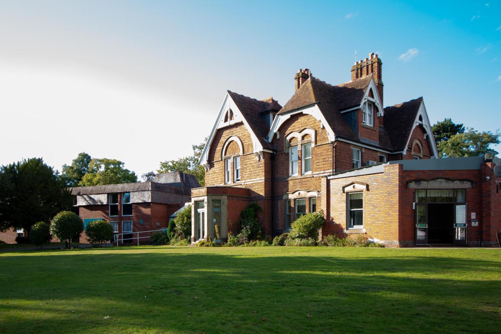 Stourport Manor Hotel Exterior photo