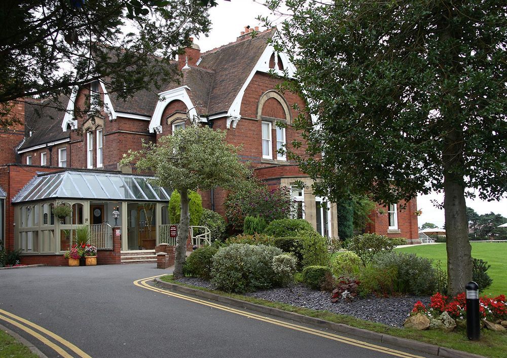 Stourport Manor Hotel Exterior photo