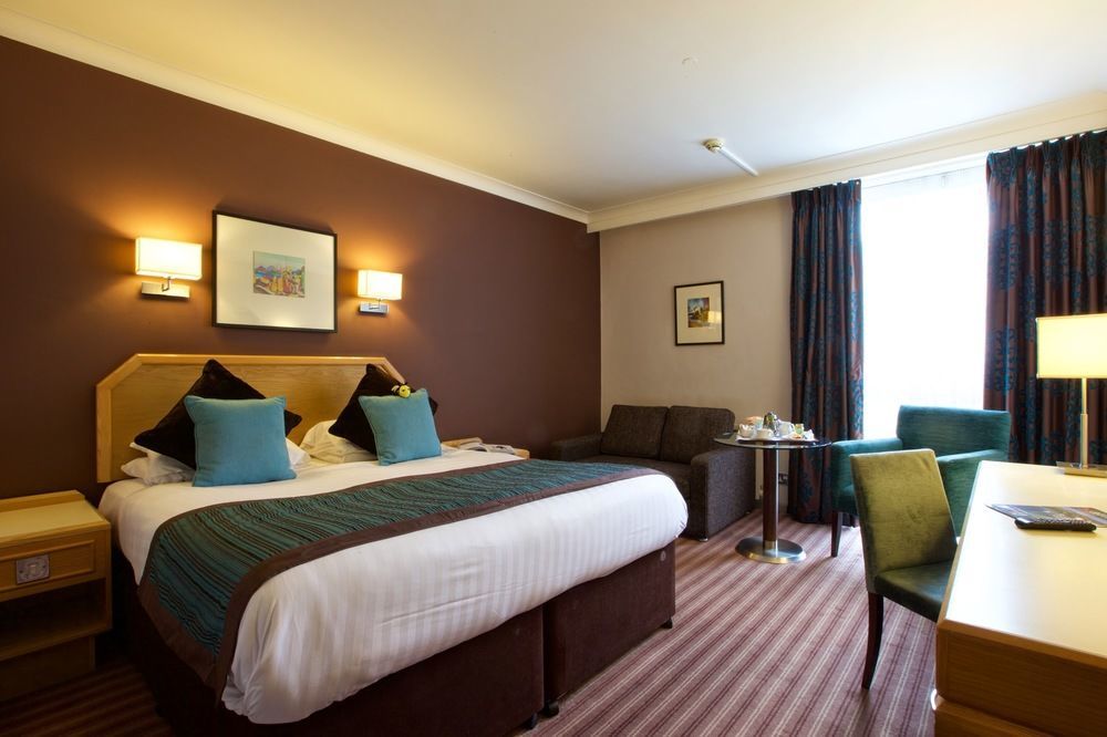 Stourport Manor Hotel Exterior photo