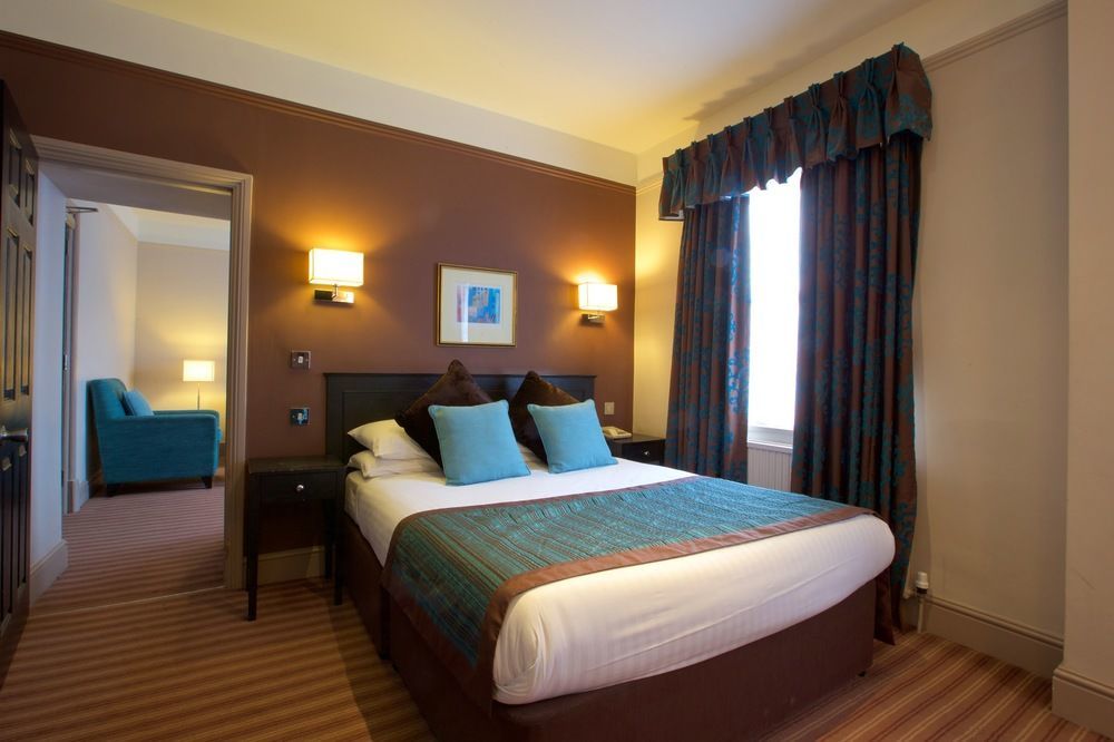 Stourport Manor Hotel Exterior photo